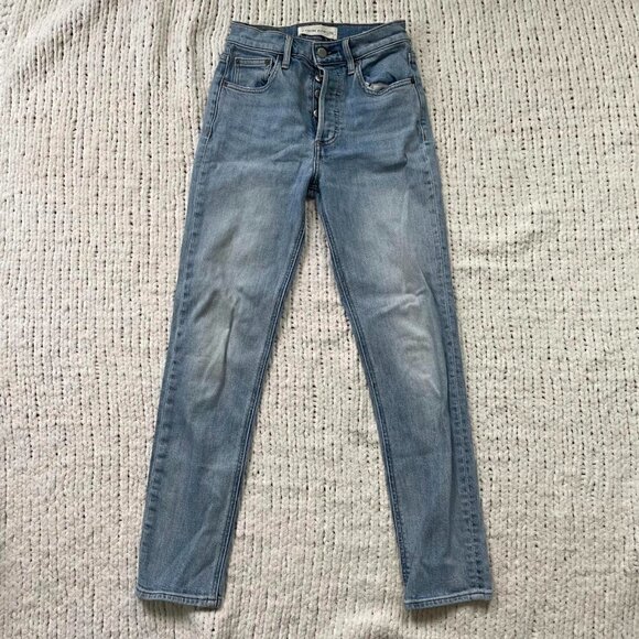 Denim Forum Yoko High-Rise Slim Light Wash Jeans - Size 23 - Picture 2 of 5